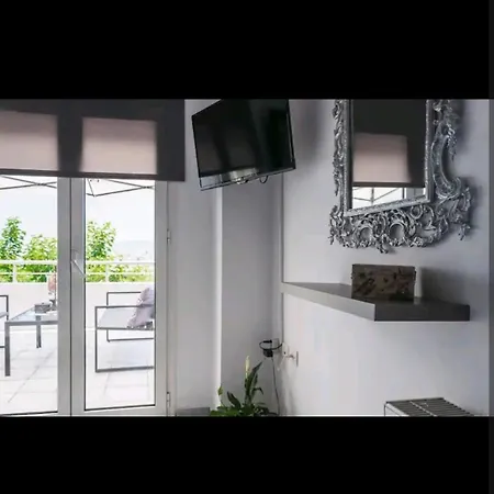 Sea View Maisonette In Chania